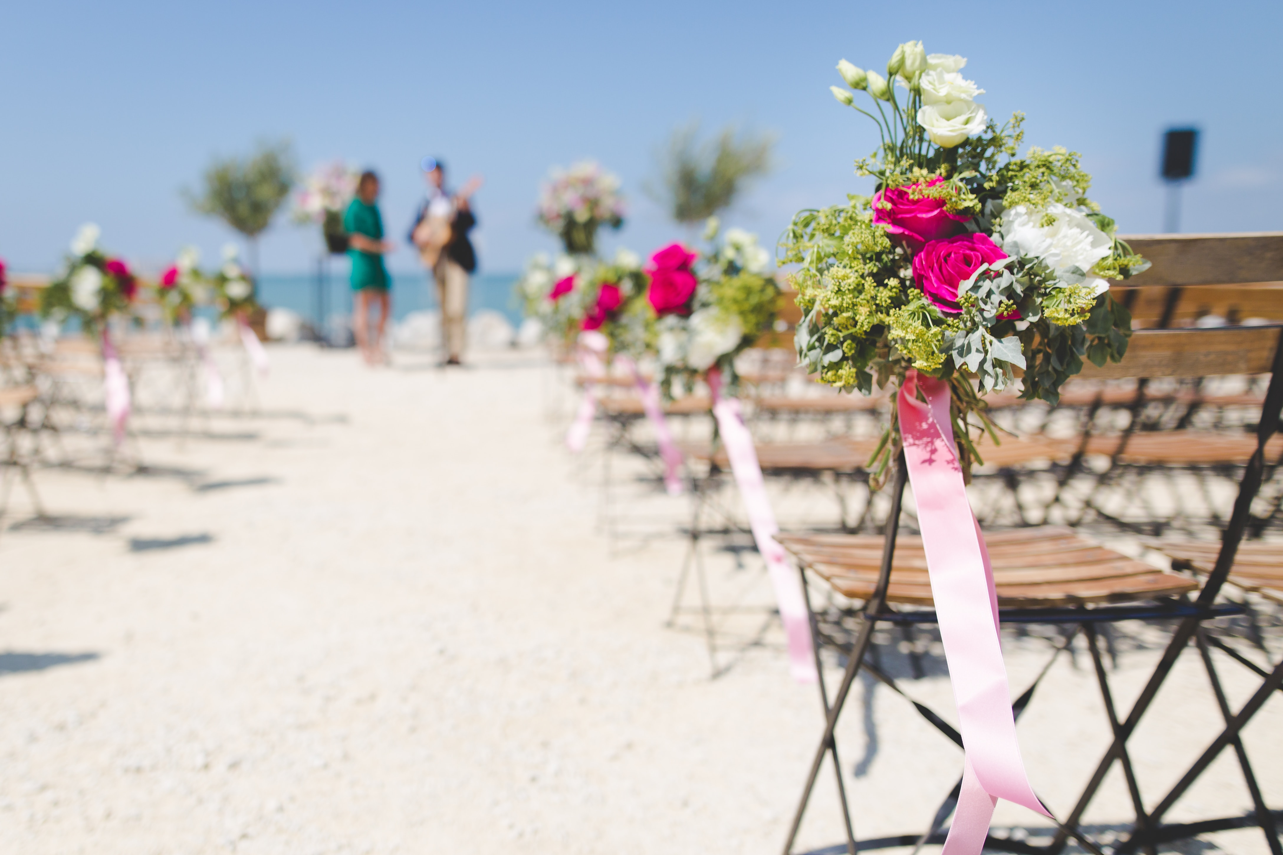 trouwen op het strand - bijzonder trouwen in Toscane
