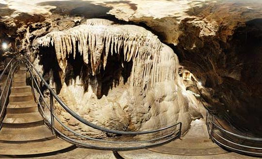 Afkoelen in de Grotta del Vento