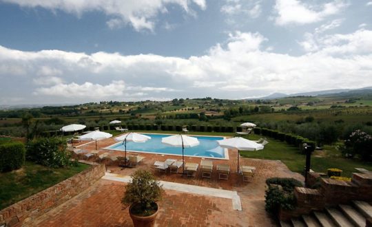 3x agriturismo met groot zwembad